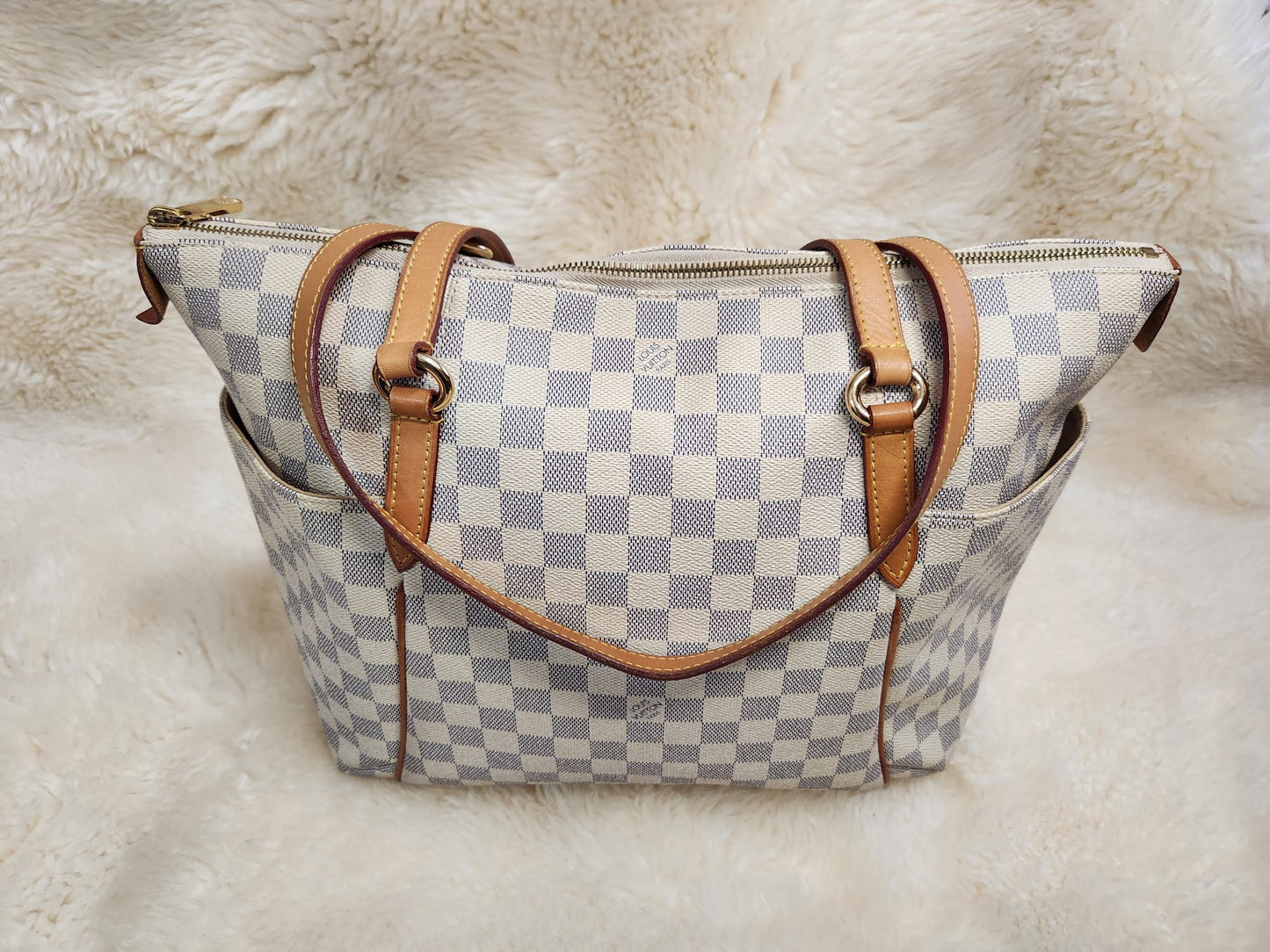Louis Vuitton Totally MM Tote Damier Azur
