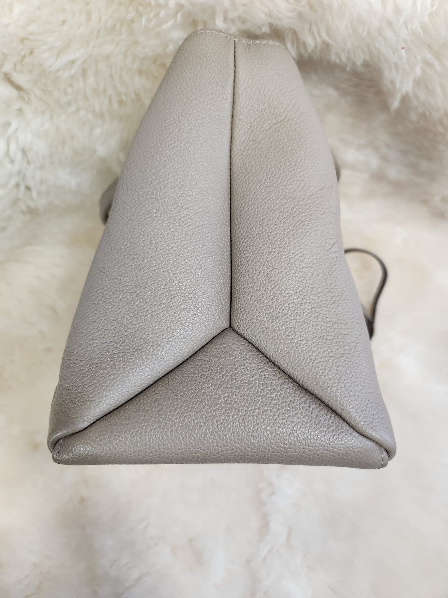 Louis Vuitton Grand Palais Monogram Empreinte Leather Turtle Dove Color L13.4 x H9.4 x W 5.9 inch